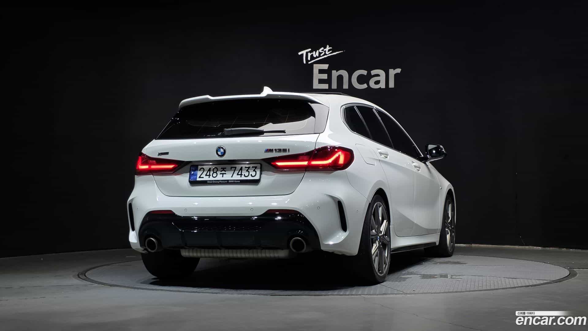1-Series BMW 2023.10-OUTER-004