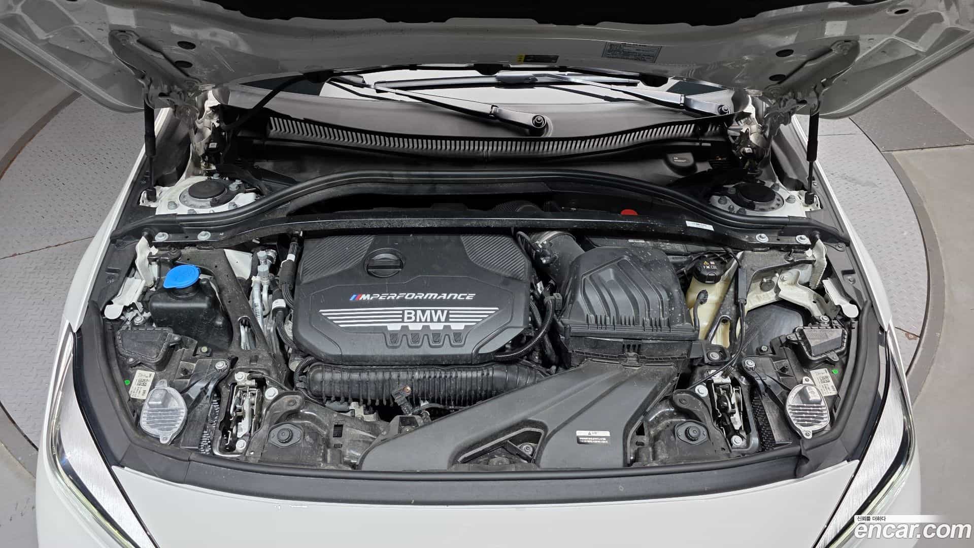 1-Series BMW 2023.10-OUTER-006