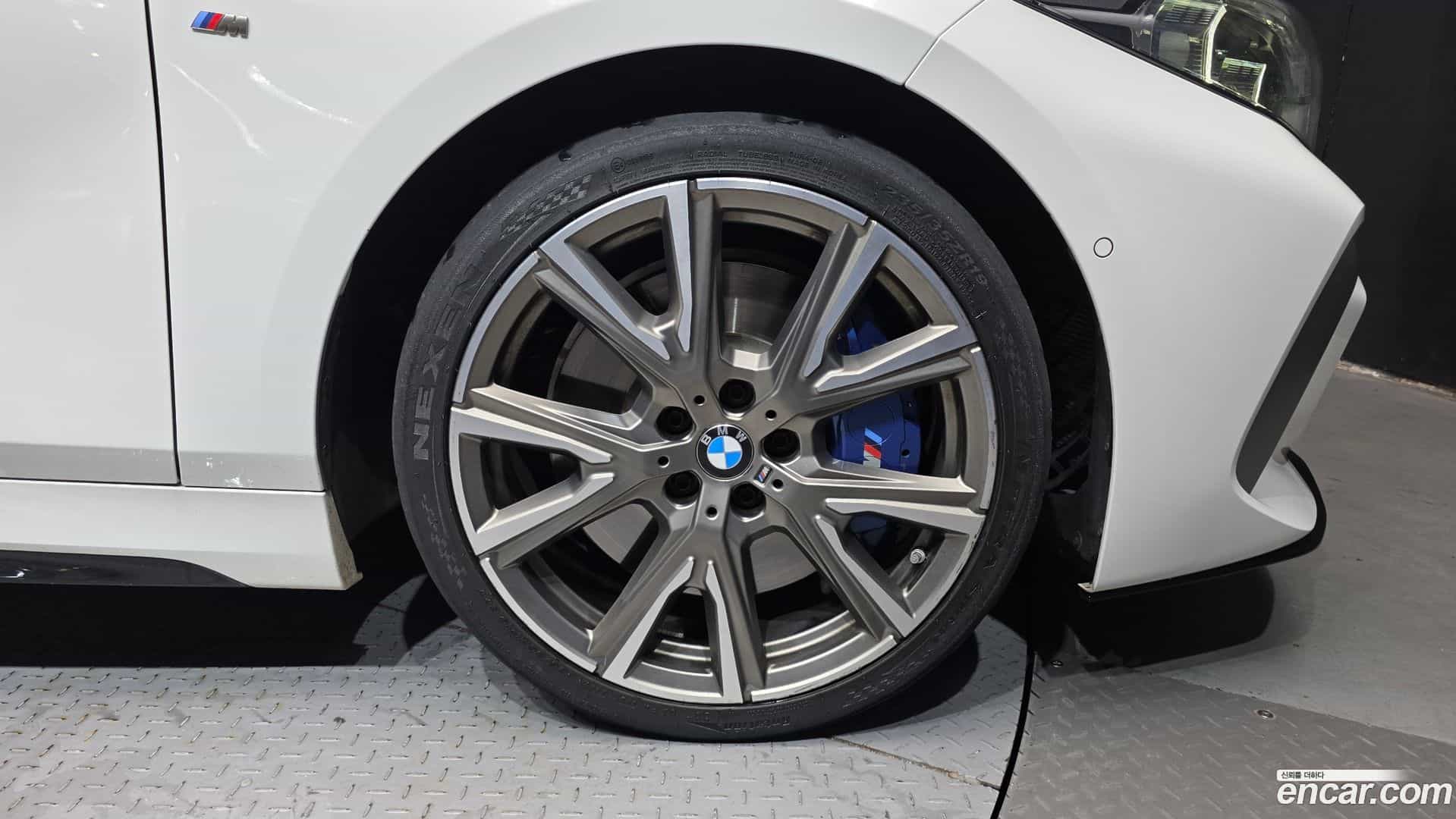 1-Series BMW 2023.10-OUTER-031