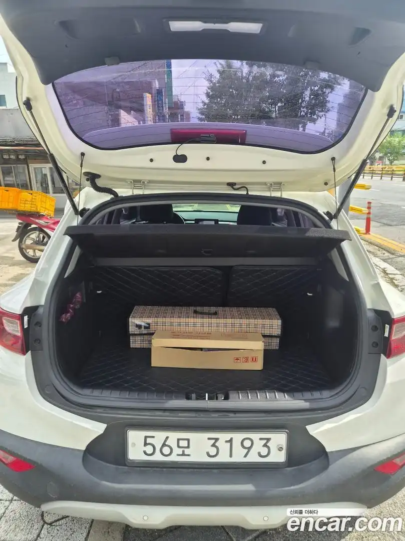 Stonic Kia 2018.3-OUTER-005