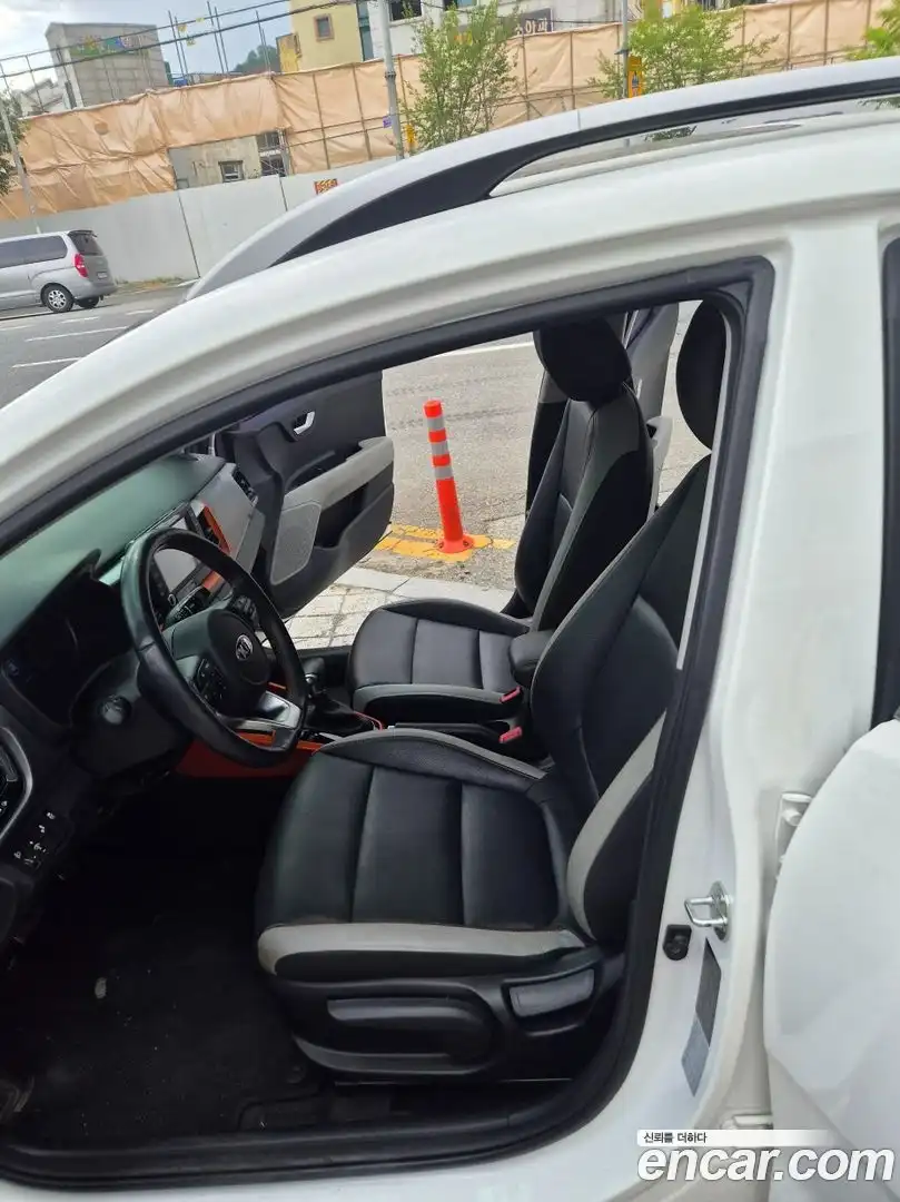 Stonic Kia 2018.3-INNER-009