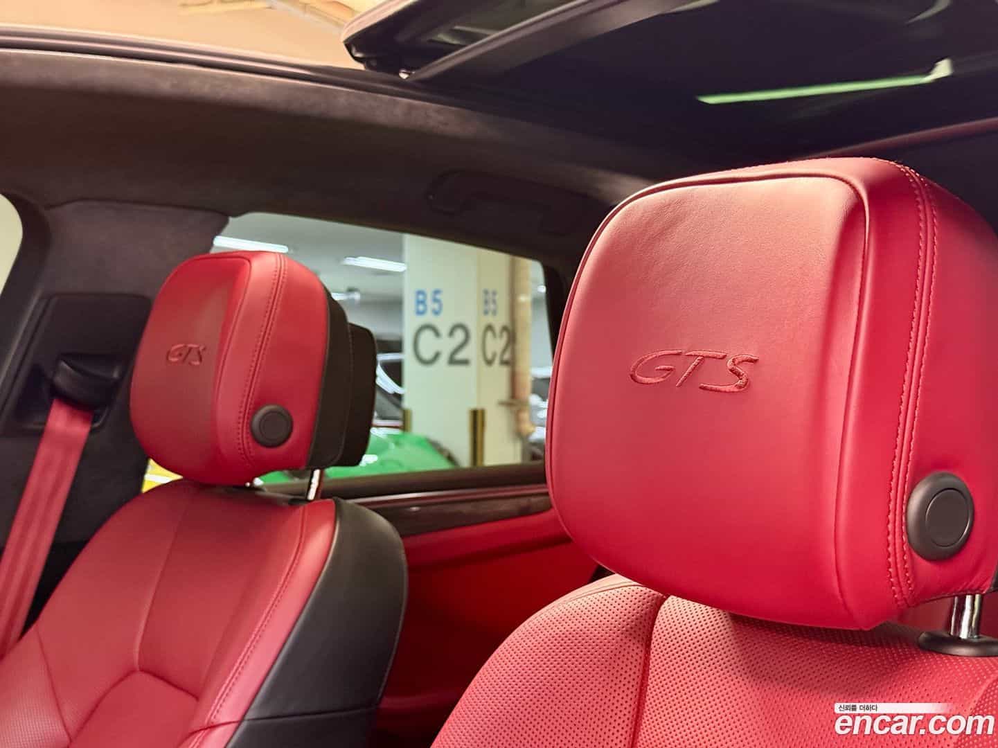 Macan Porsche 2020.8-OPTION-016