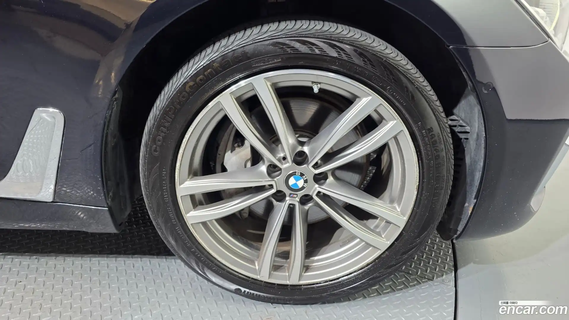 7-Series BMW 2018.7-OUTER-005