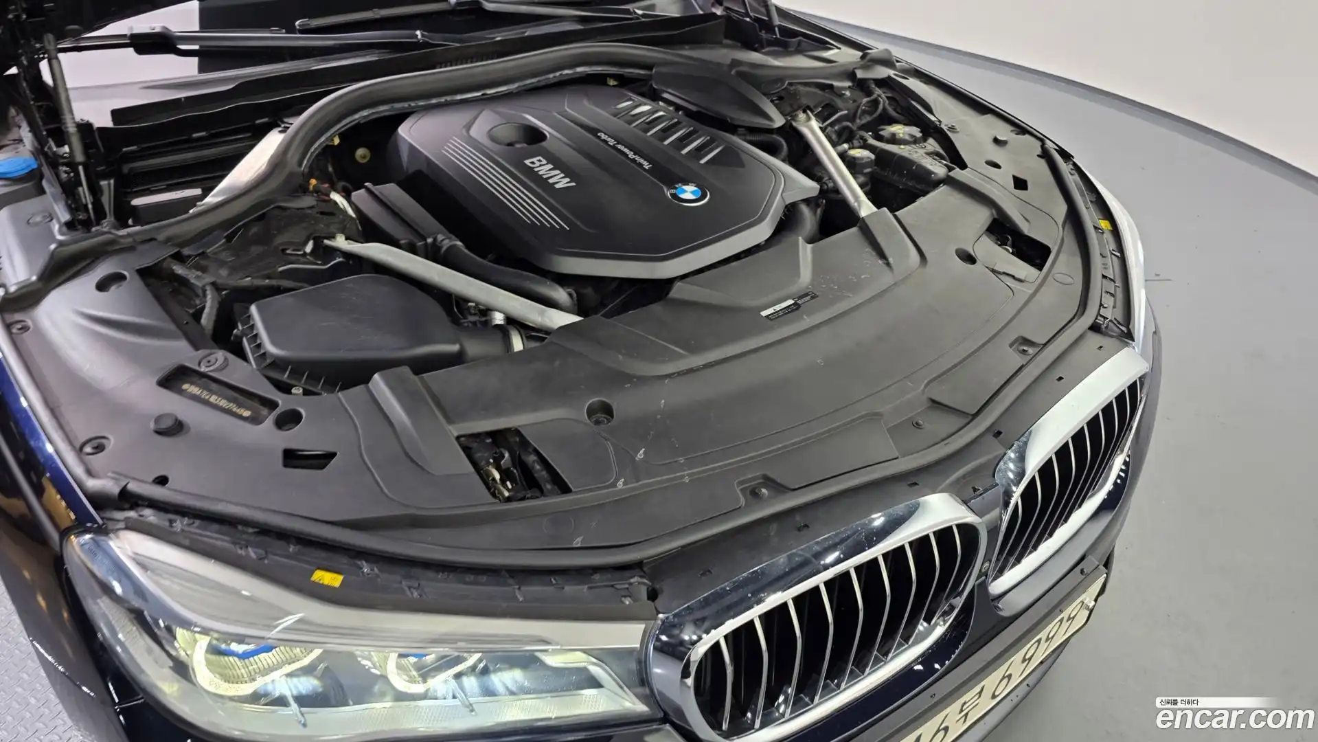 7-Series BMW 2018.7-OUTER-006