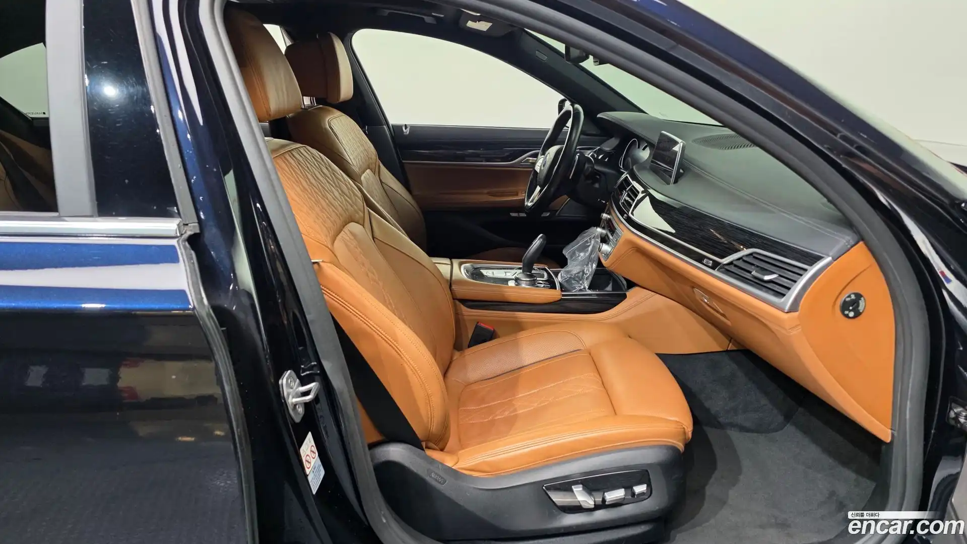 7-Series BMW 2018.7-OPTION-015