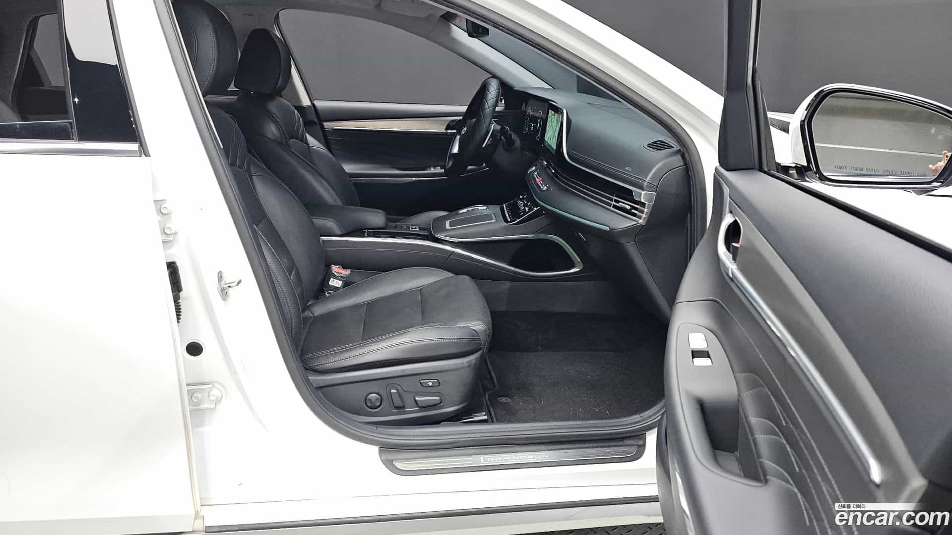 Grandeur Hyundai 2021.2-OPTION-016