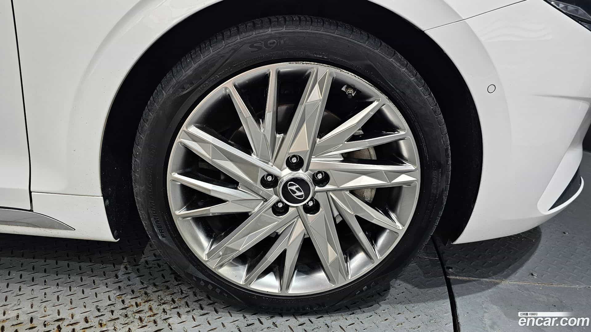 Grandeur Hyundai 2021.2-OUTER-031