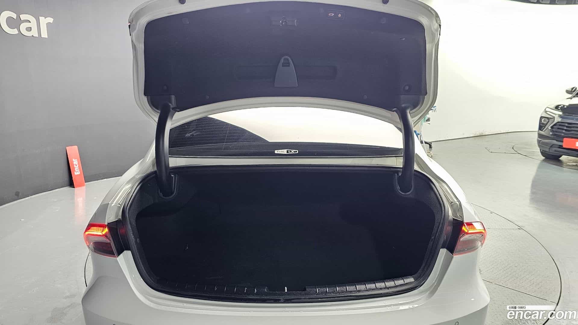Grandeur Hyundai 2021.2-OPTION-040