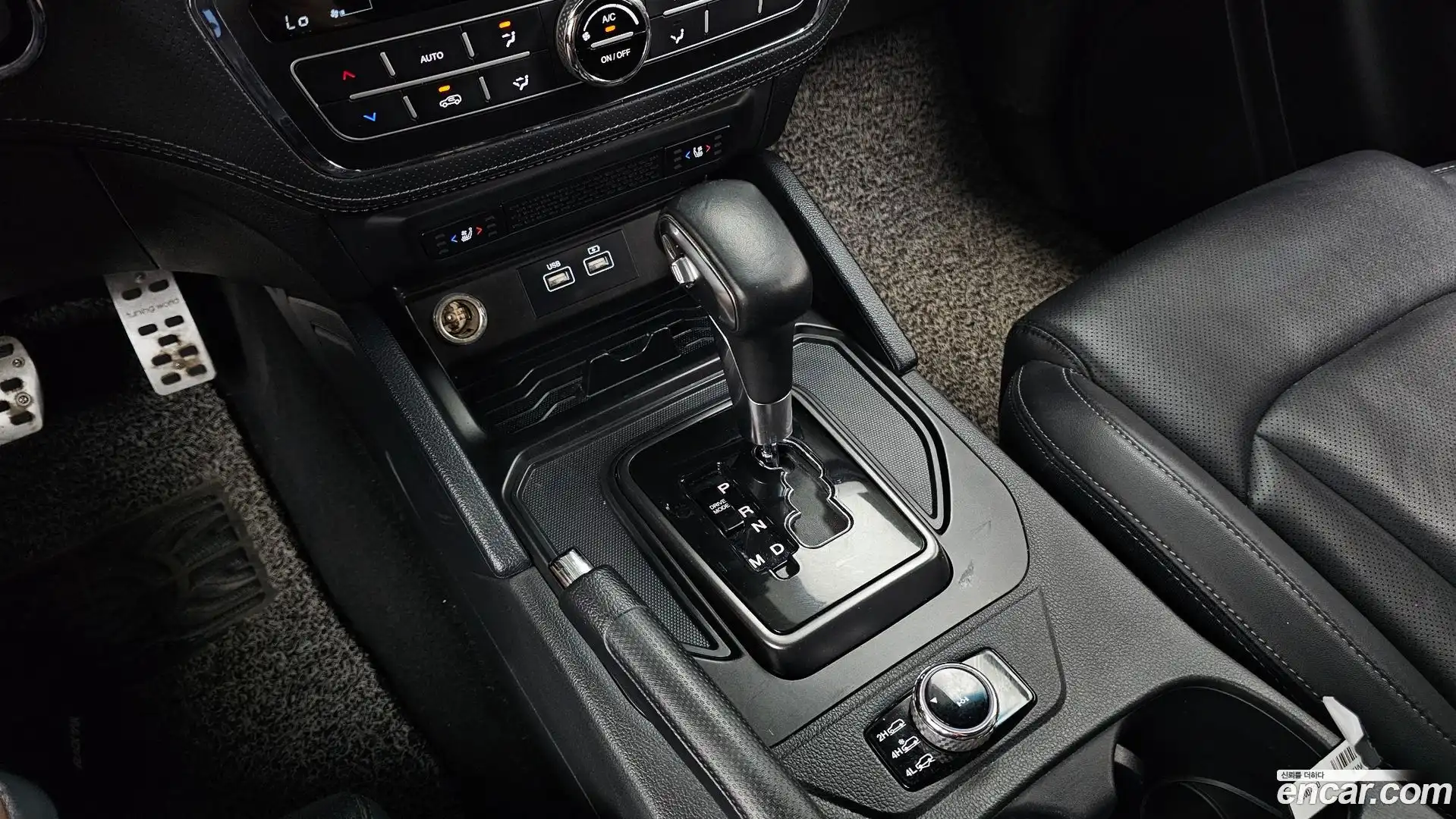 Rexton KG Mobility 2022.0-INNER-009