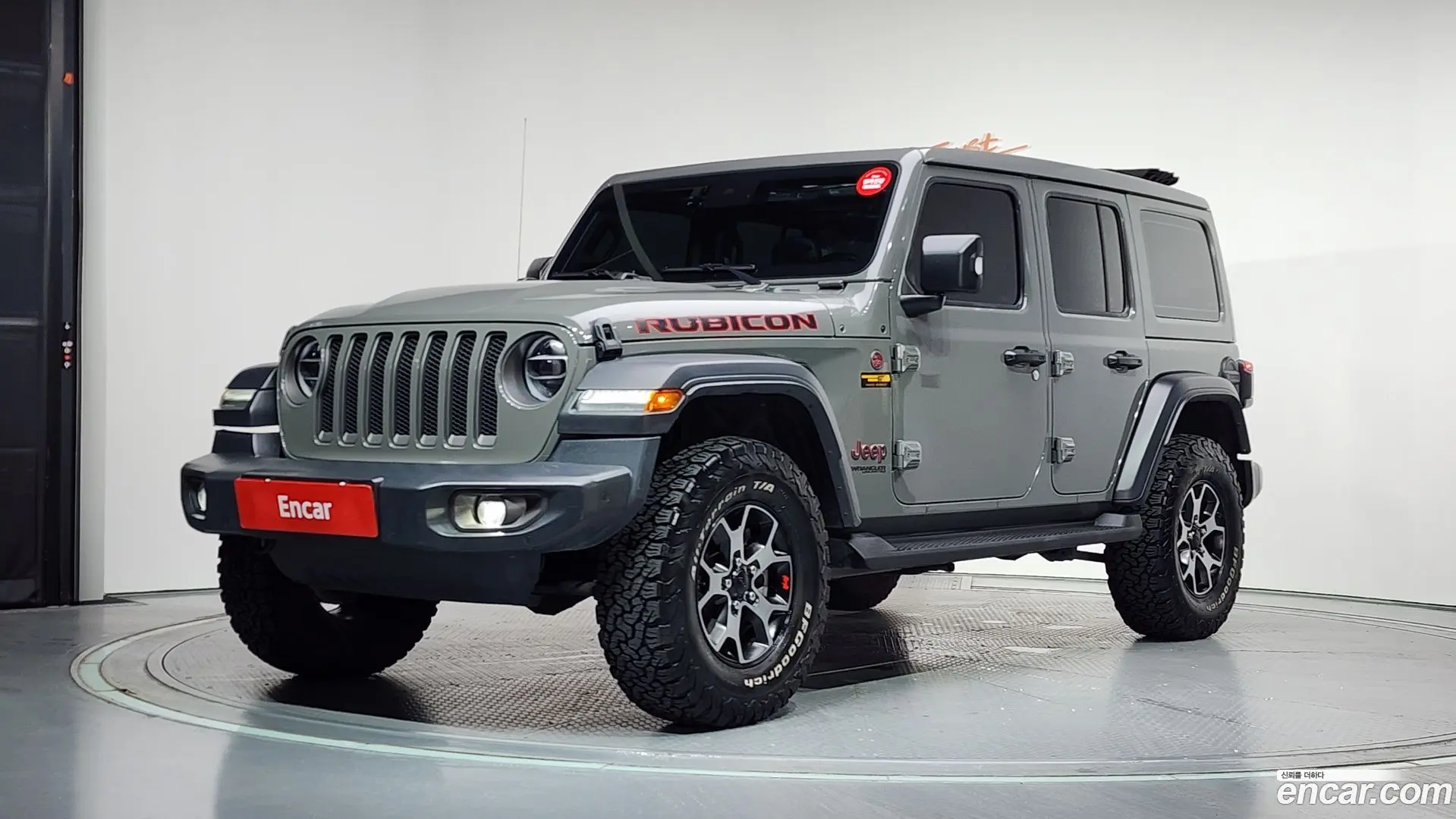 Main__Slider__Photo:Wrangler Jeep 2020.5-0