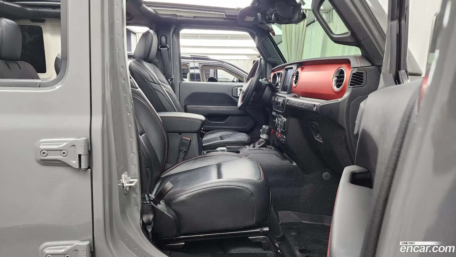 Wrangler Jeep 2020.5-OPTION-015
