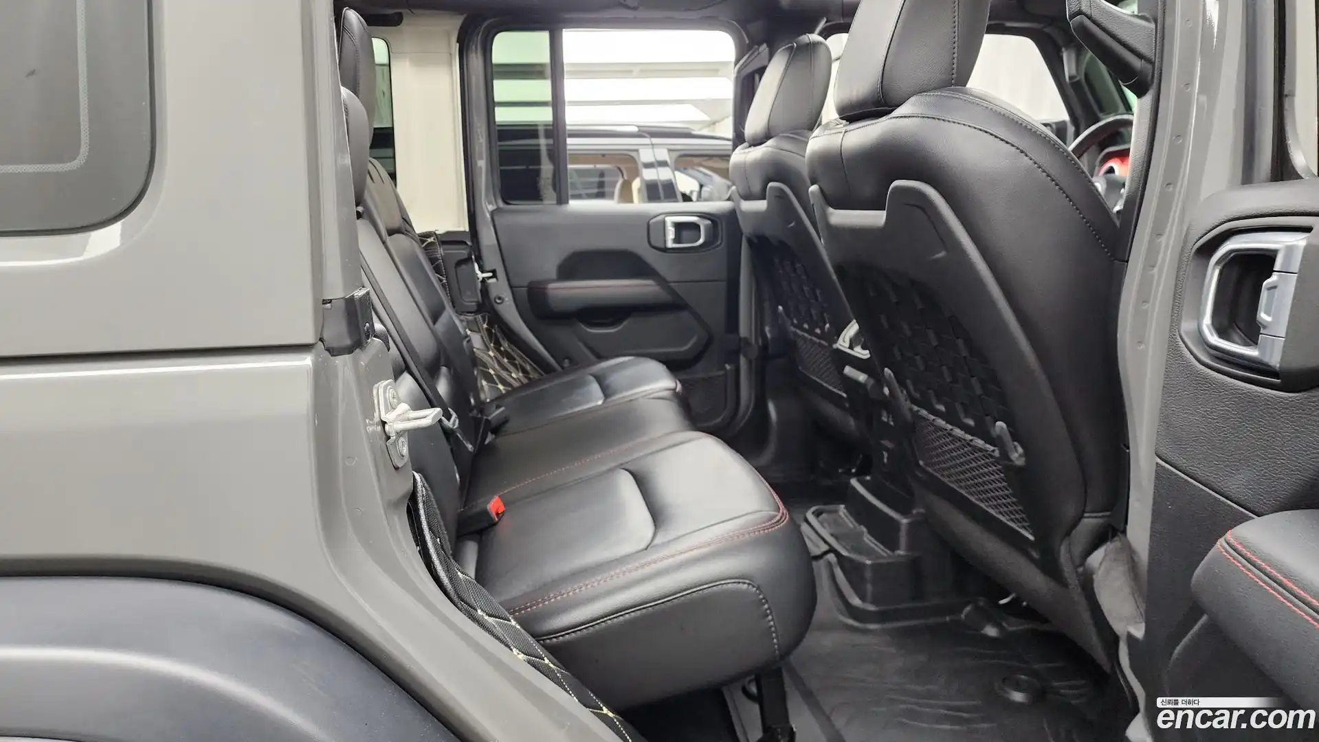 Wrangler Jeep 2020.5-OPTION-016