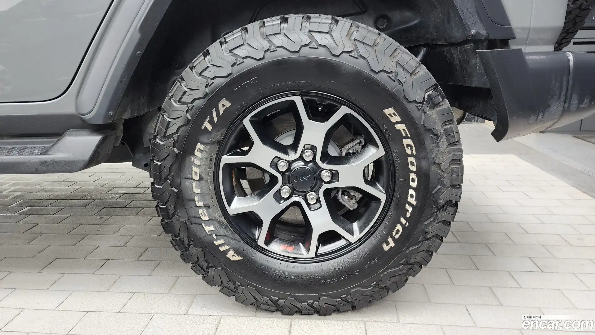 Wrangler Jeep 2020.5-OUTER-031