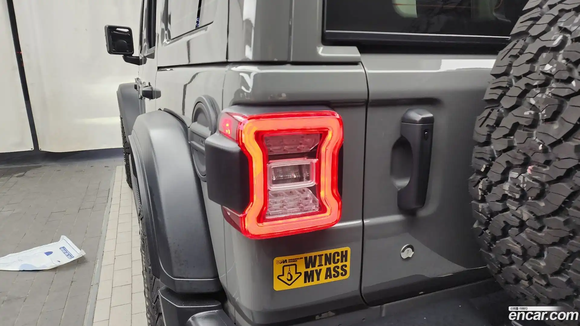 Wrangler Jeep 2020.5-OUTER-033