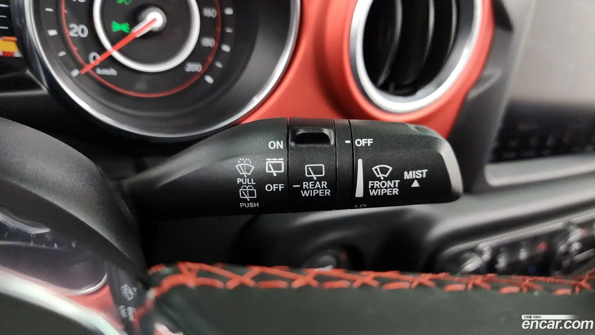 Wrangler Jeep 2020.5-OPTION-041