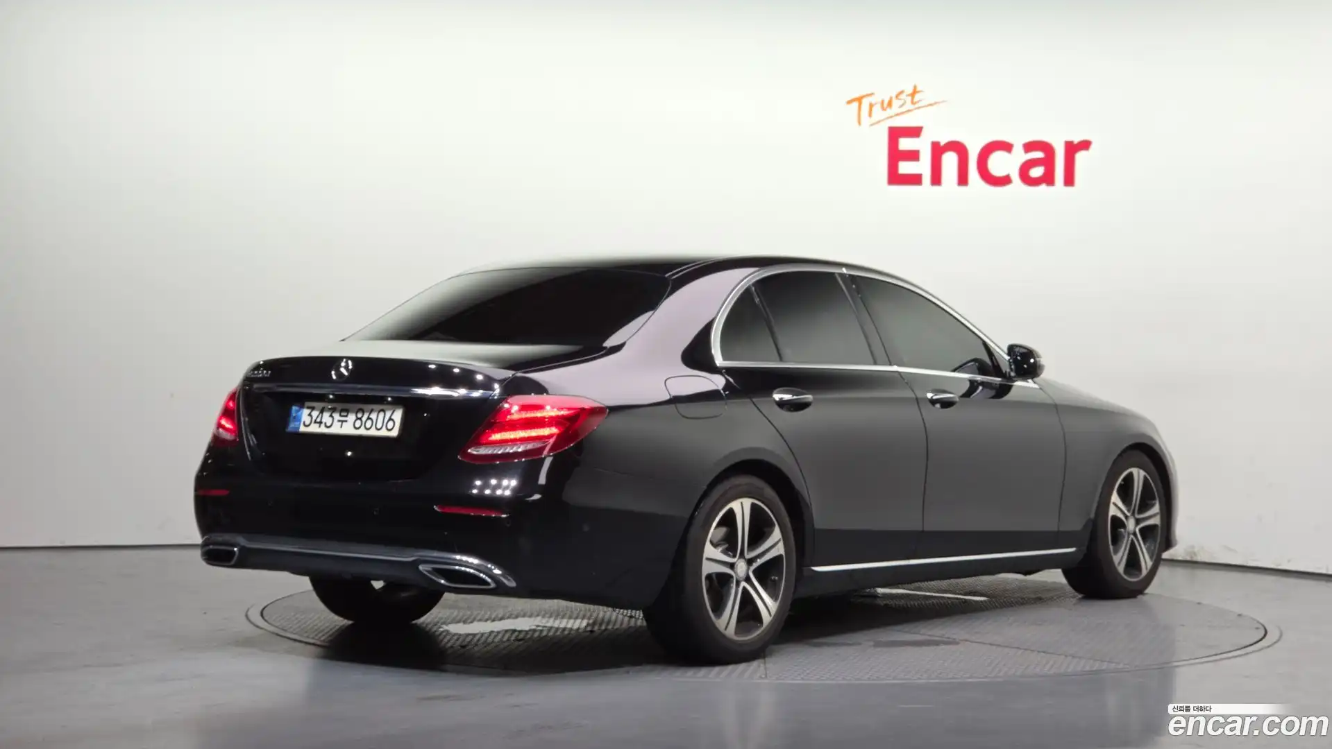 E-Class Mercedes-Benz 2017.0-OUTER-002