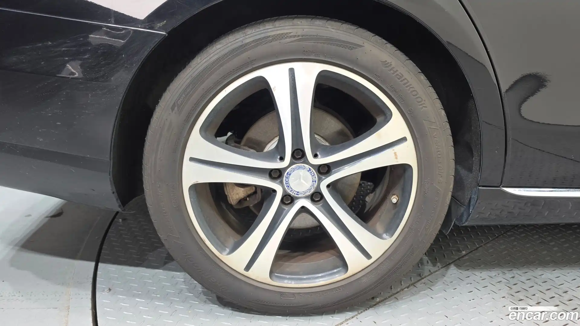 E-Class Mercedes-Benz 2017.0-OUTER-005