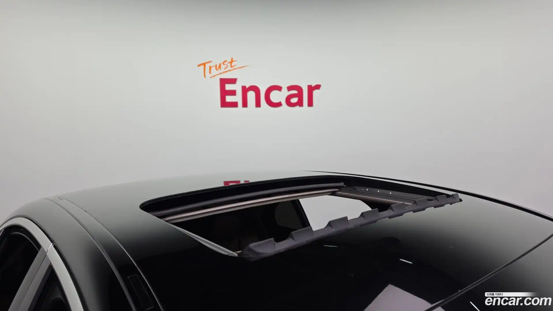 E-Class Mercedes-Benz 2017.0-OPTION-024