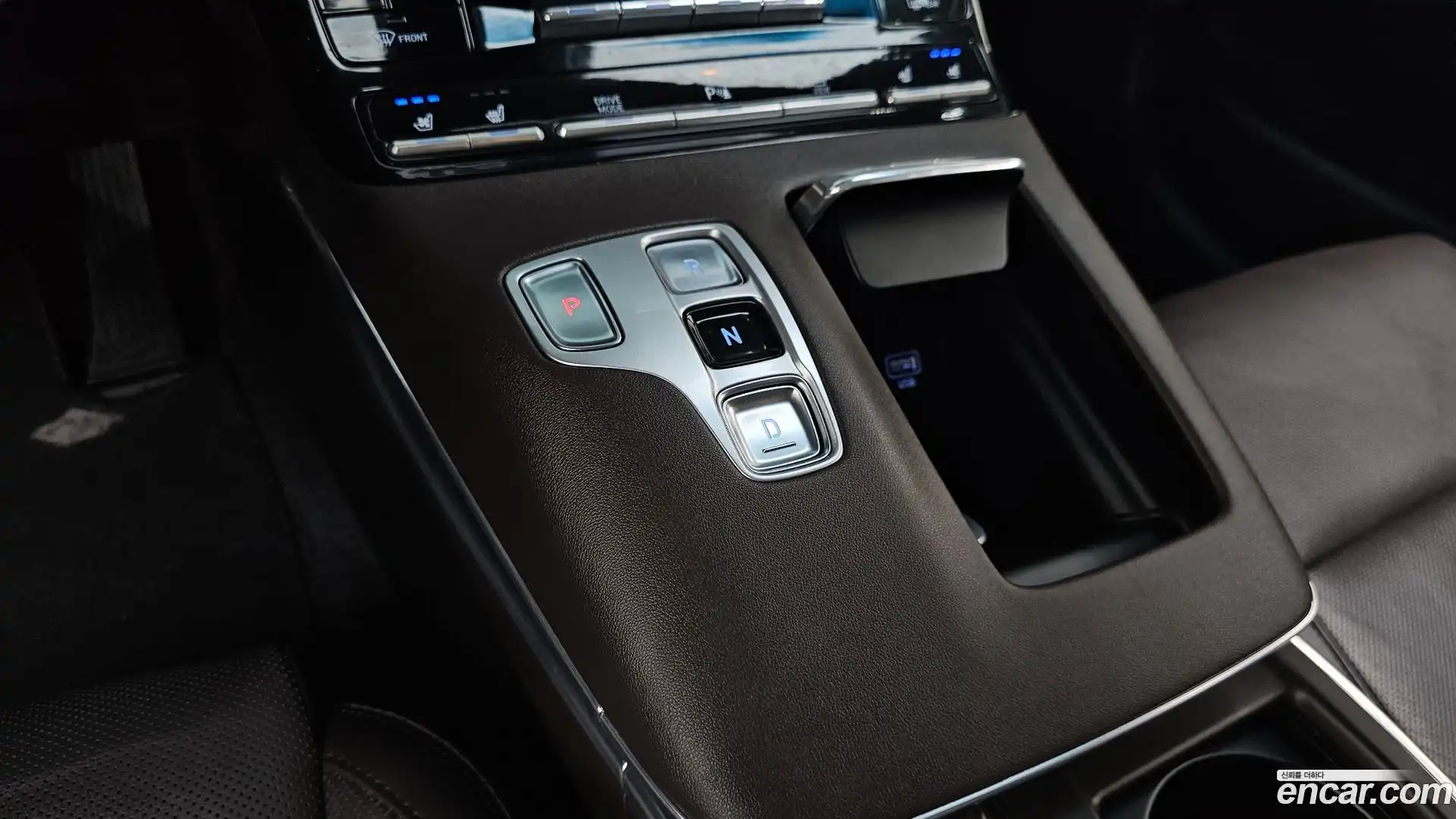 Grandeur Hyundai 2021.0-INNER-009