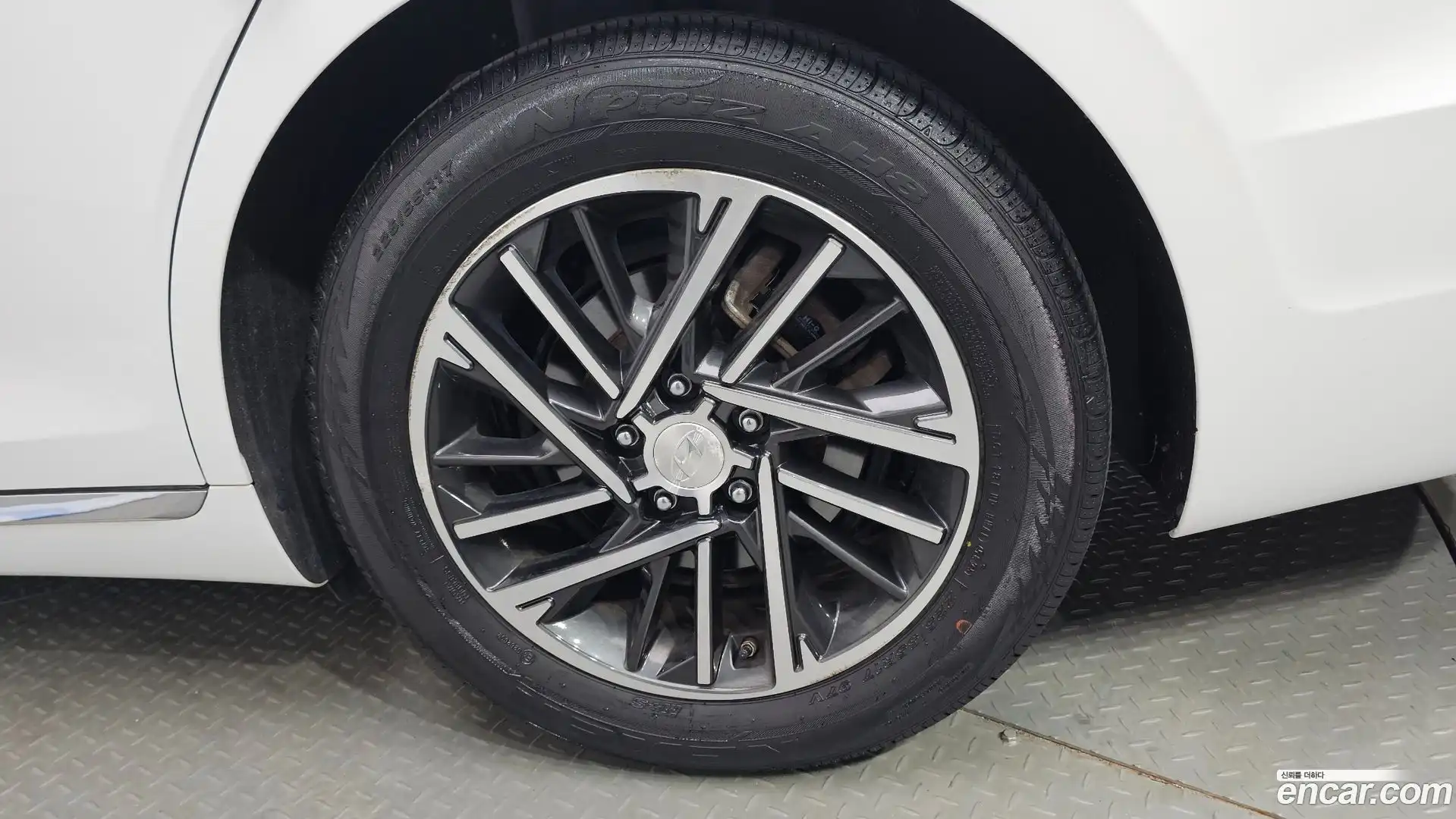 Grandeur Hyundai 2021.0-OUTER-031