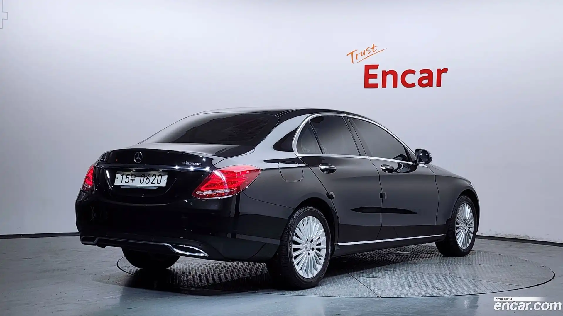 C-Class Mercedes-Benz 2015.9-OUTER-002