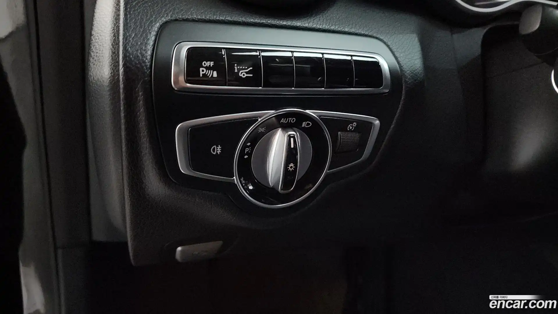 C-Class Mercedes-Benz 2015.9-OPTION-023