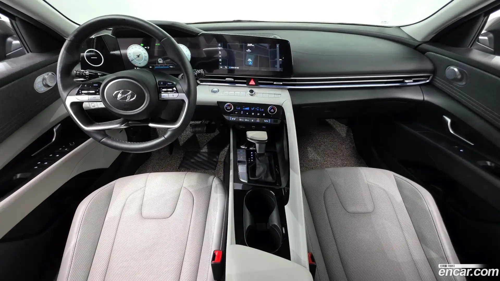 AVANTE Hyundai 2021.2-INNER-007
