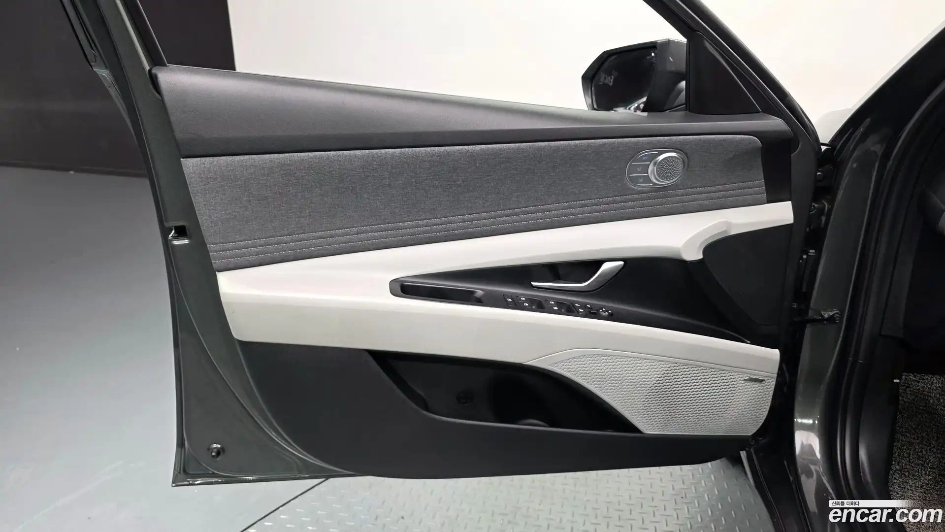 AVANTE Hyundai 2021.2-INNER-034