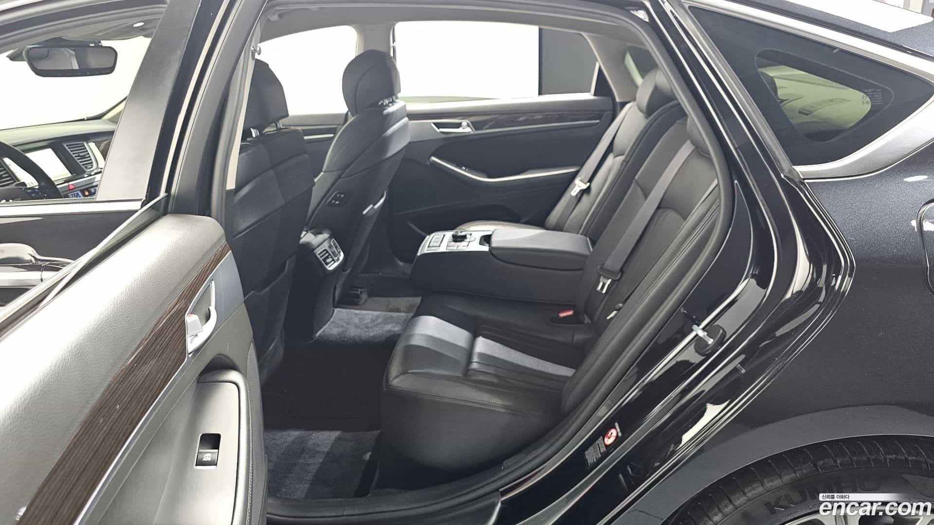 G80 Genesis 2018.4-OPTION-015