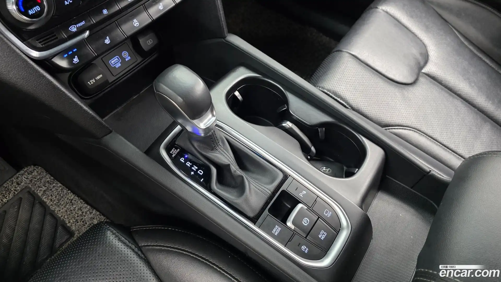 Santafe Hyundai 2018.4-INNER-009