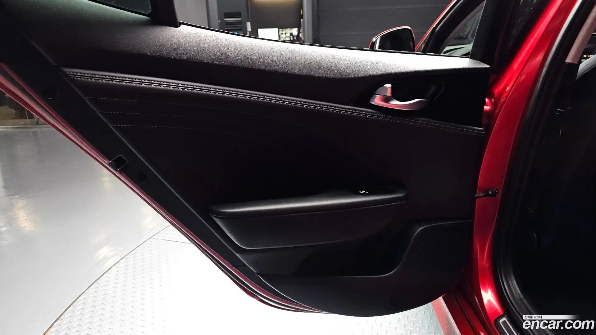 Stinger Kia 2022.8-INNER-035