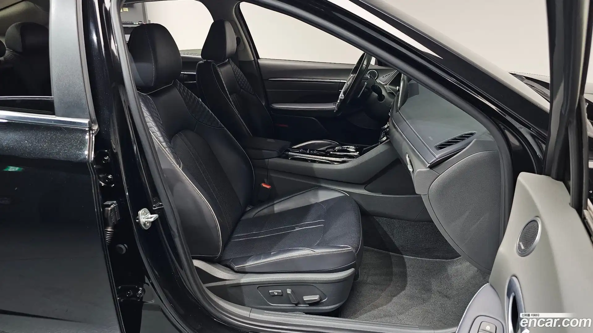 Sonata Hyundai 2020.7-INNER-036