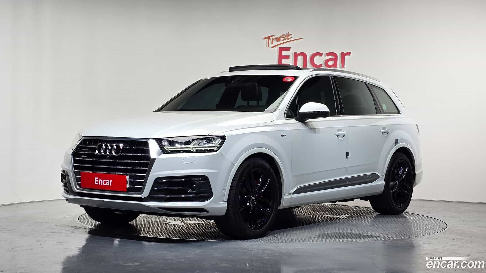 Q7 Audi 2016.5-OUTER-001