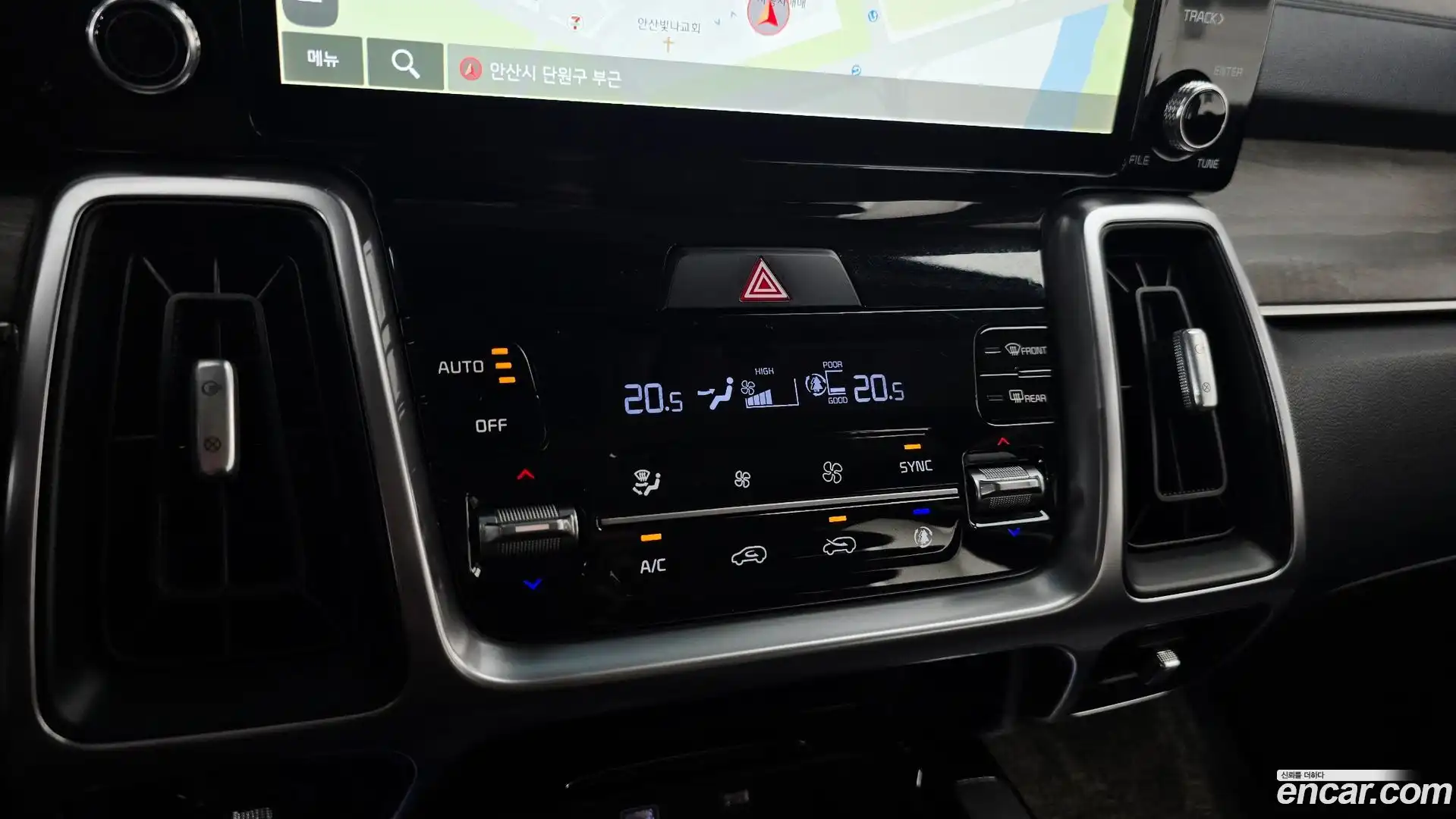 Sorento Kia 2022.0-OPTION-044