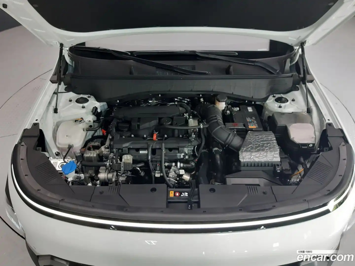 Kona Hyundai 2025.0-OUTER-006