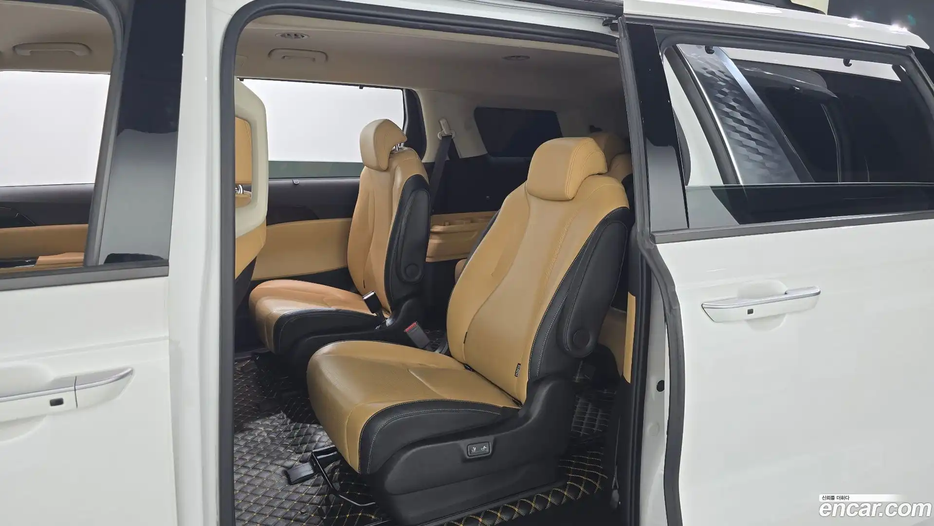 Canival Kia 2021.3-OPTION-017
