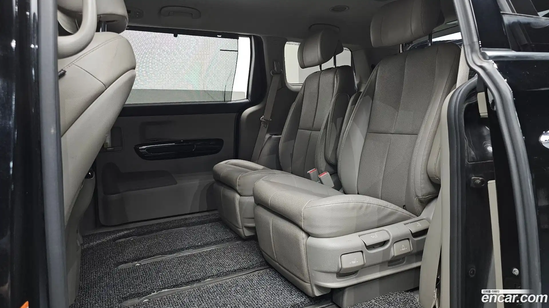 Canival Kia 2018.6-OPTION-016