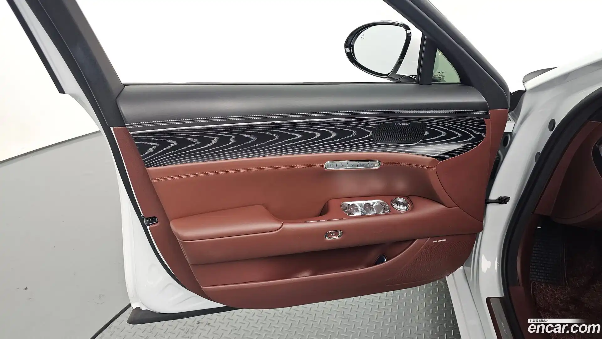 G90 Genesis 2023.5-INNER-034