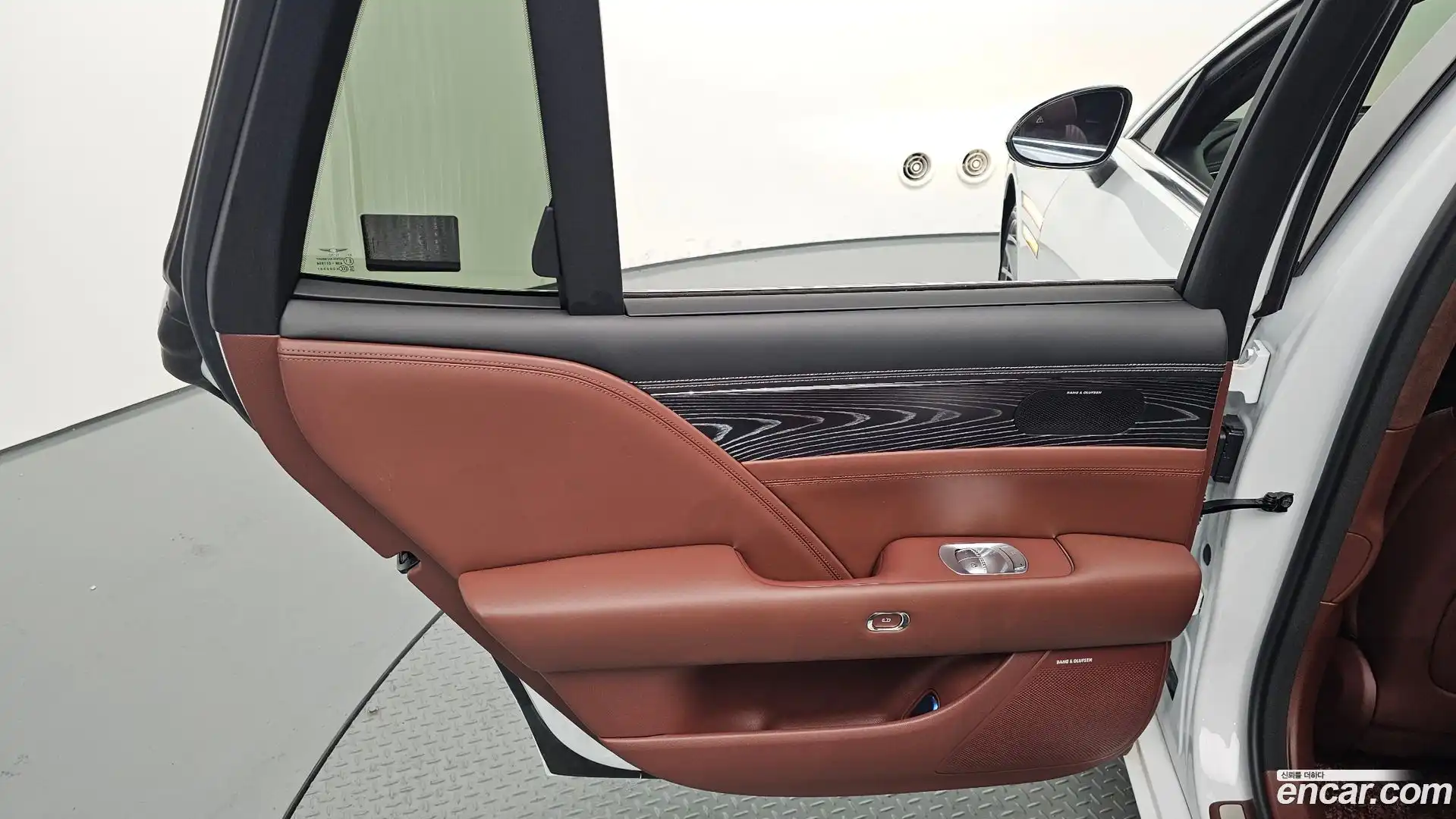 G90 Genesis 2023.5-INNER-035