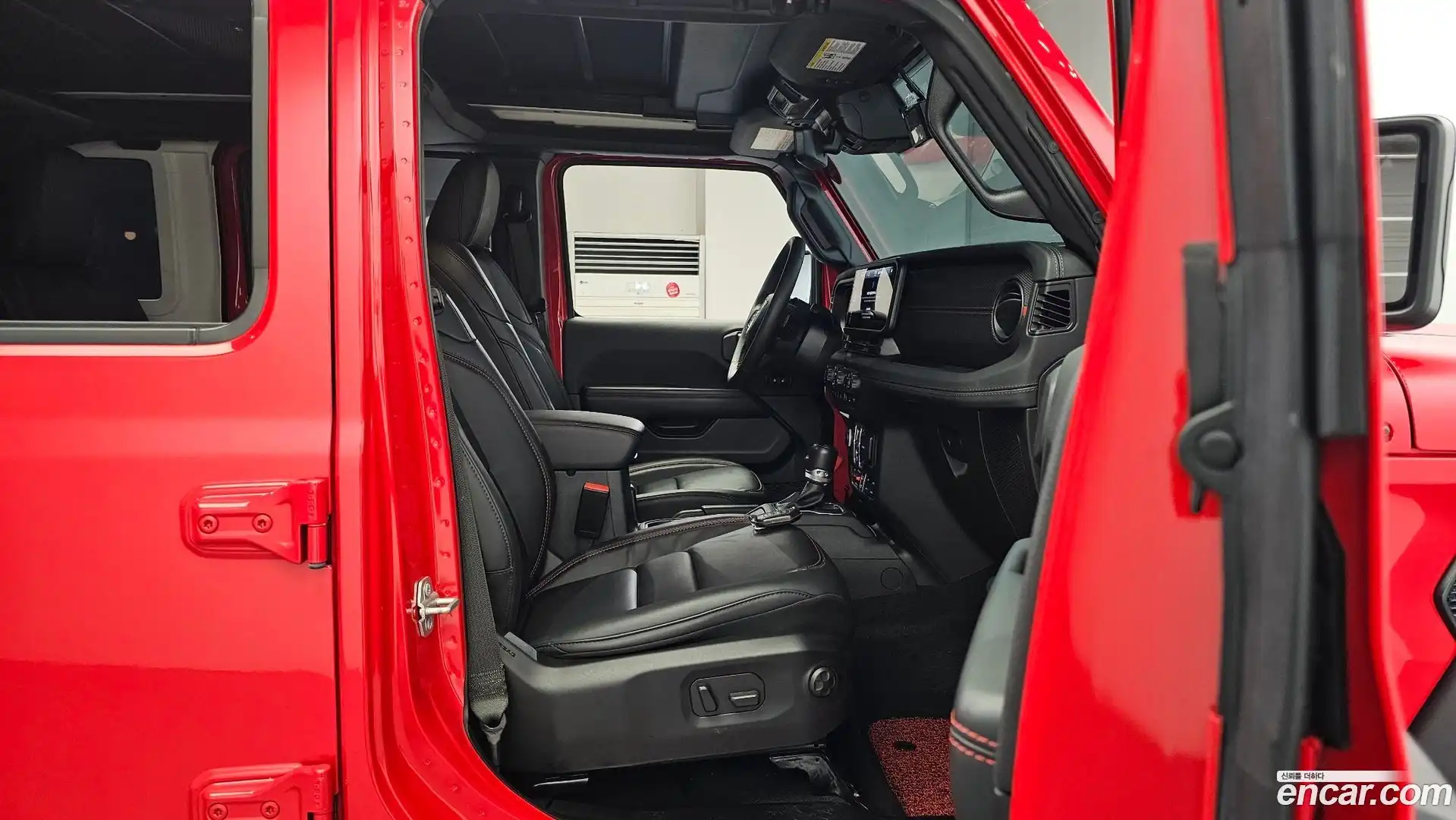 Wrangler Jeep 2024.8-OPTION-016