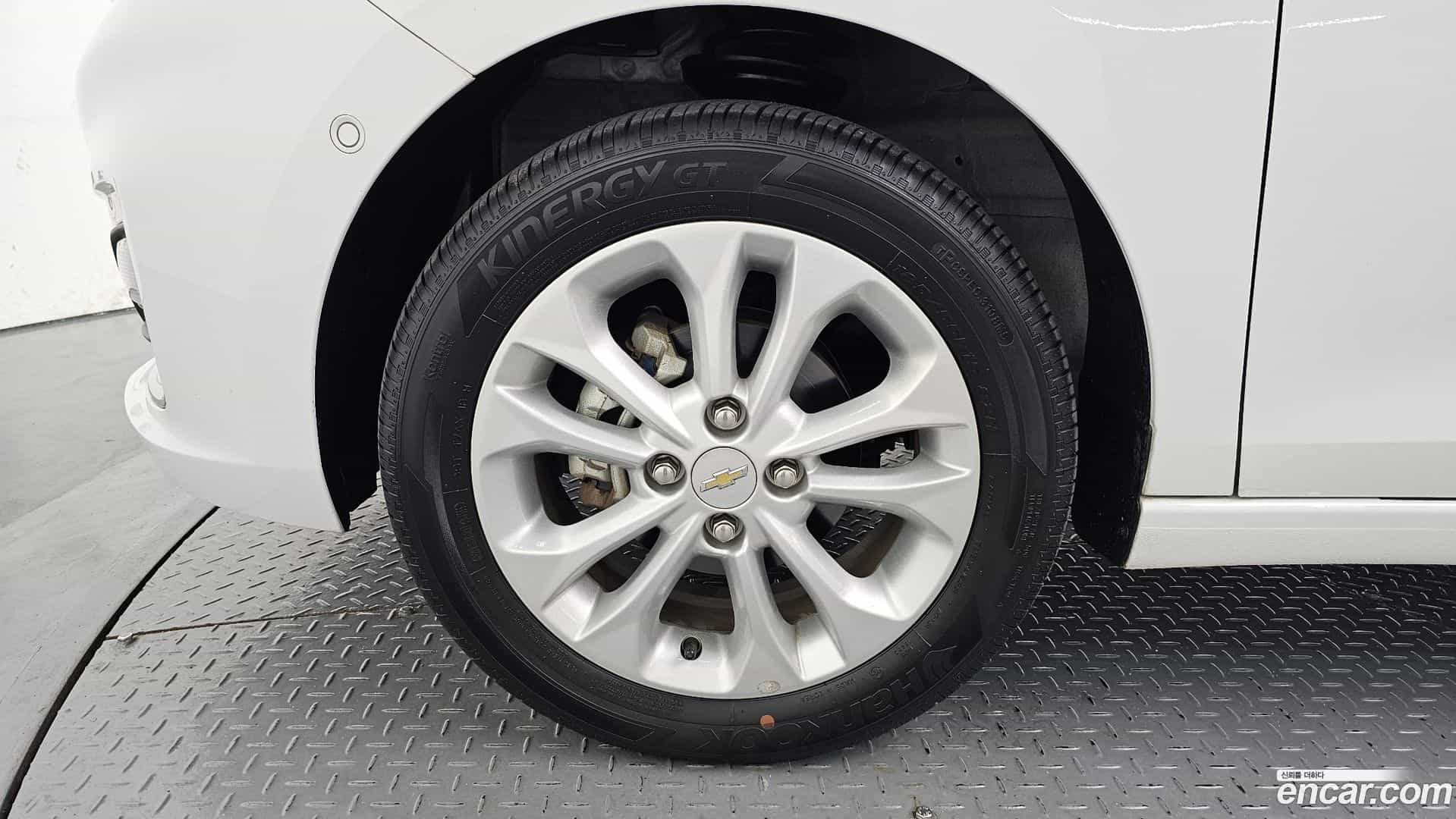 Spark Chevrolet 2022.9-OUTER-005
