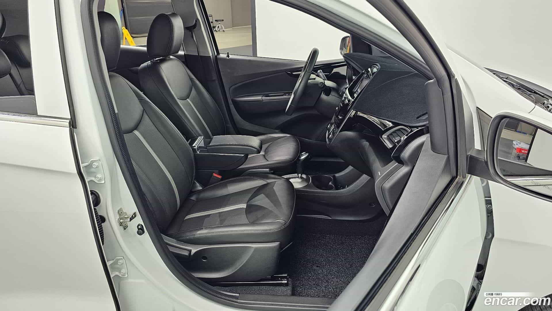 Spark Chevrolet 2022.9-INNER-010