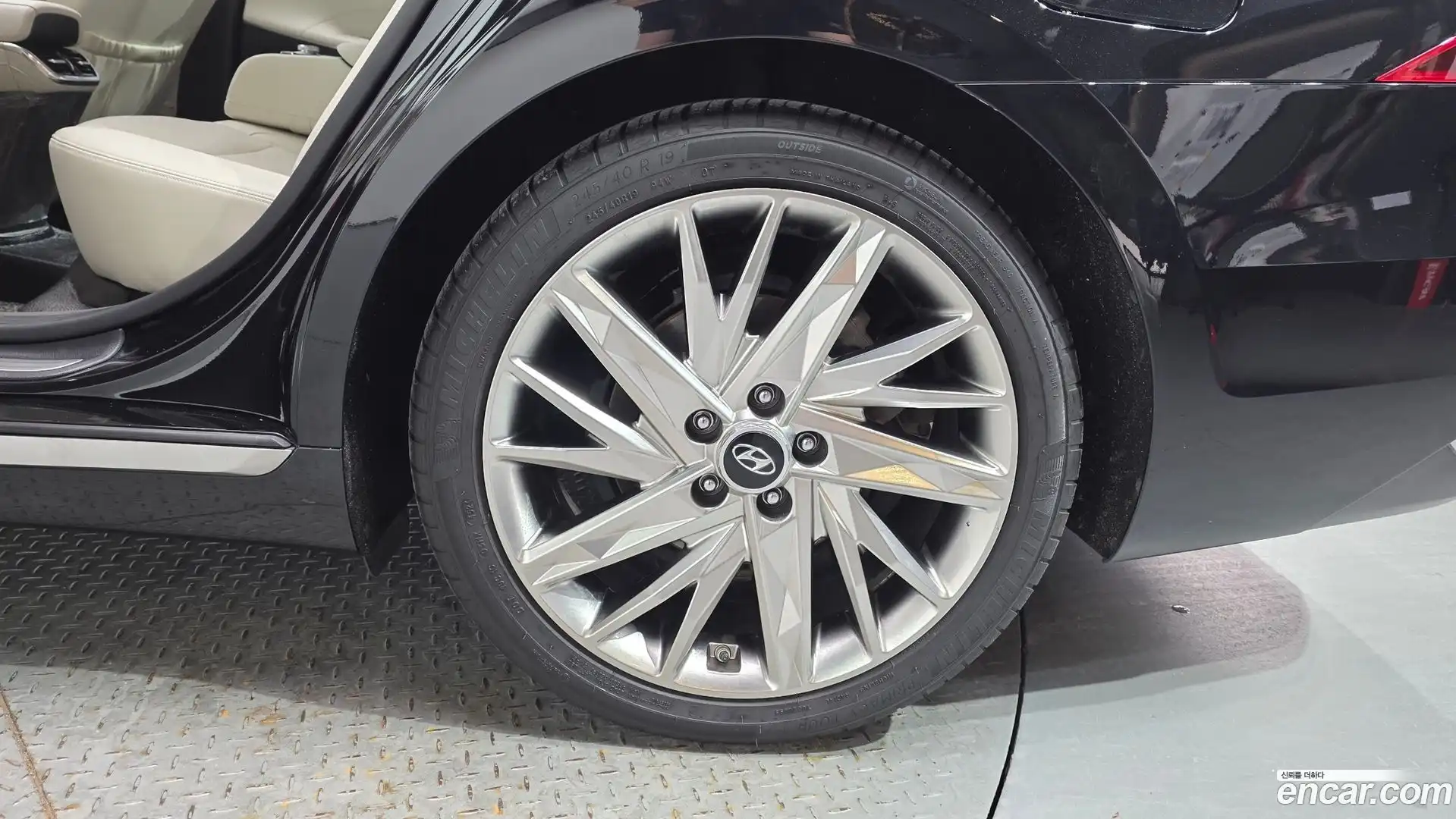 Grandeur Hyundai 2022.6-OUTER-005
