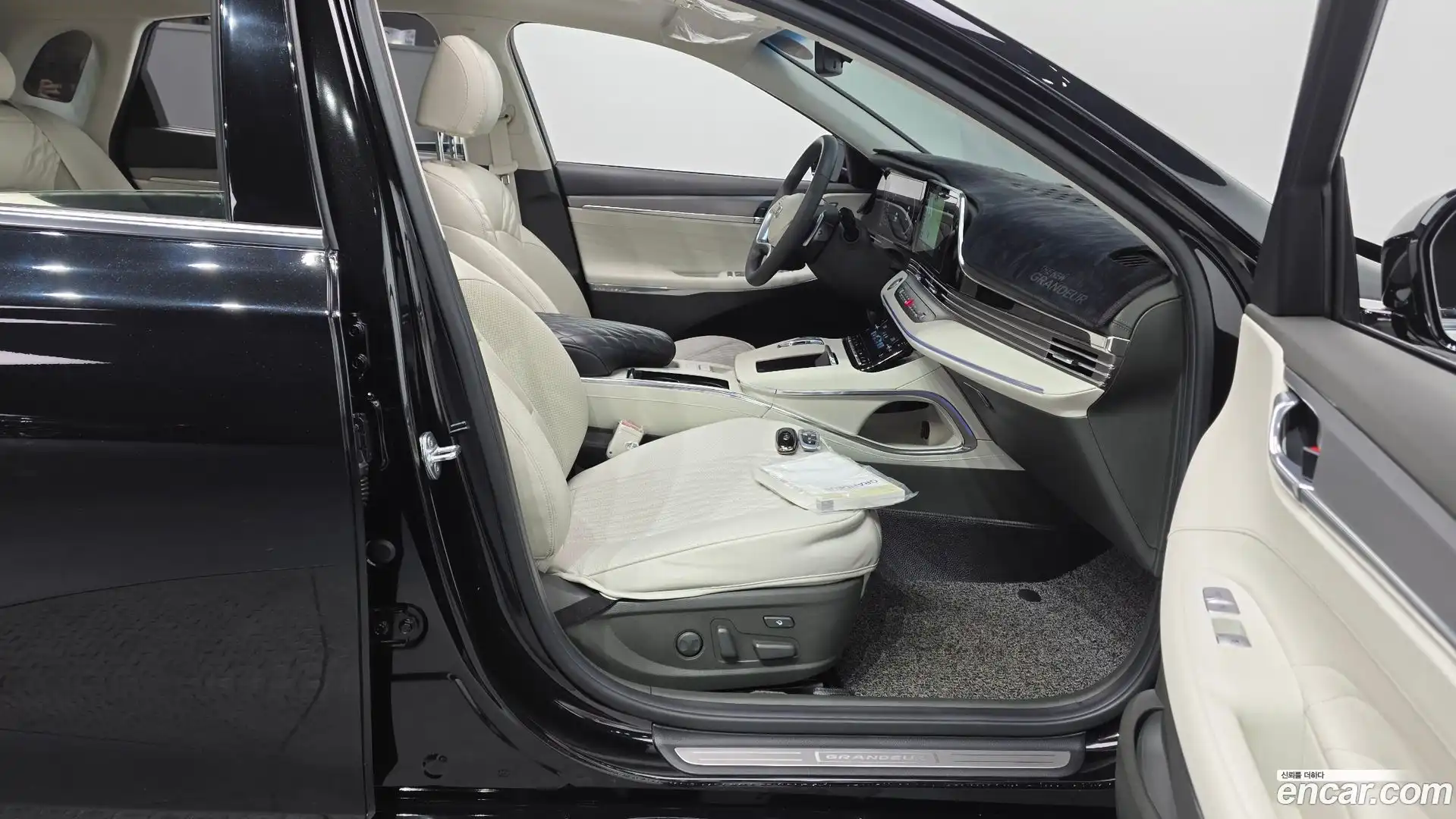 Grandeur Hyundai 2022.6-INNER-036