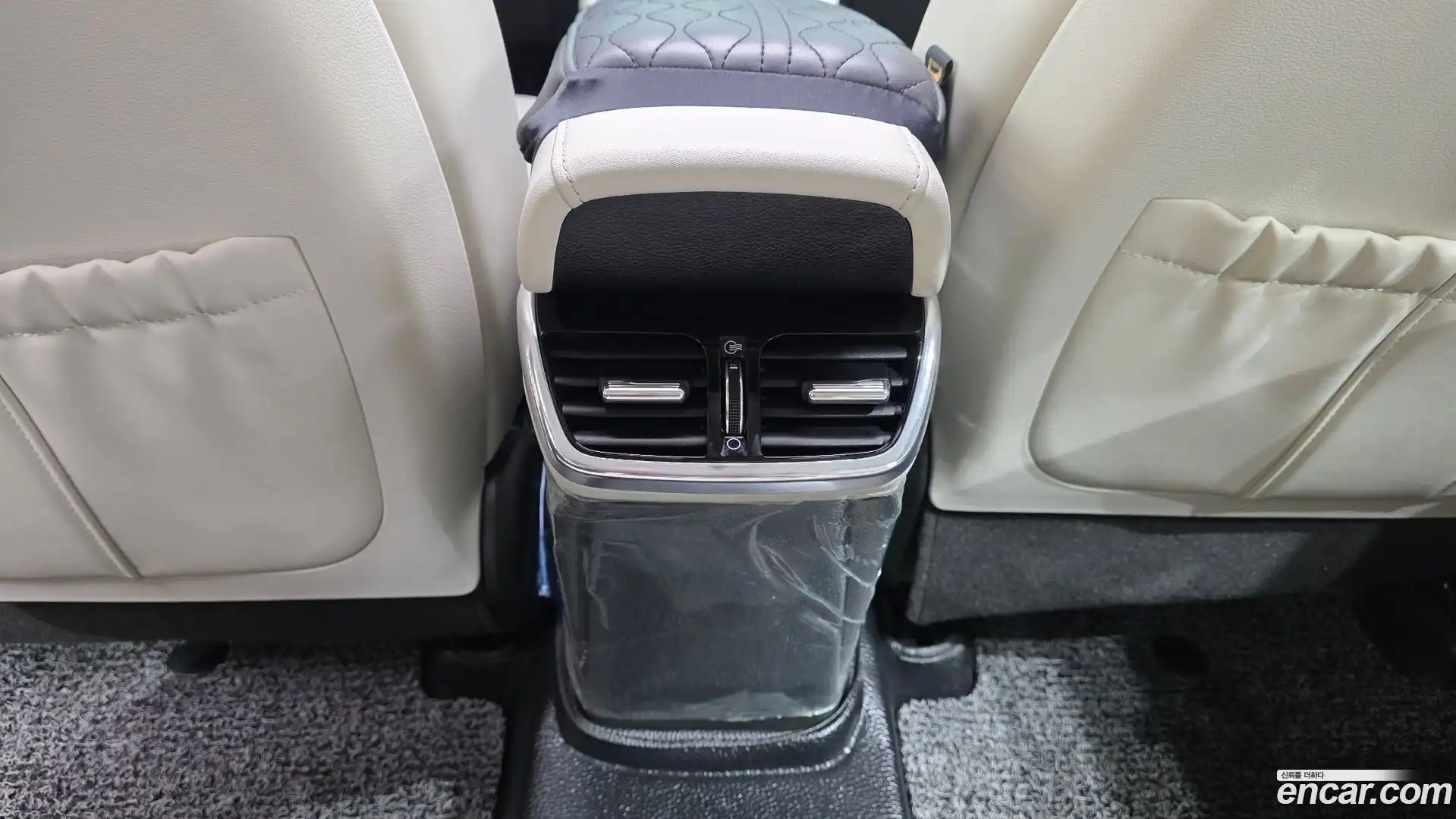 Grandeur Hyundai 2022.6-OPTION-048