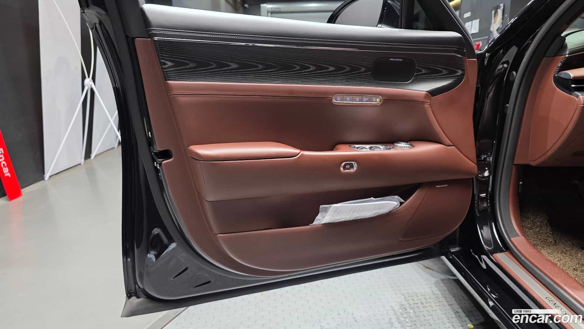 G90 Genesis 2022.3-INNER-034