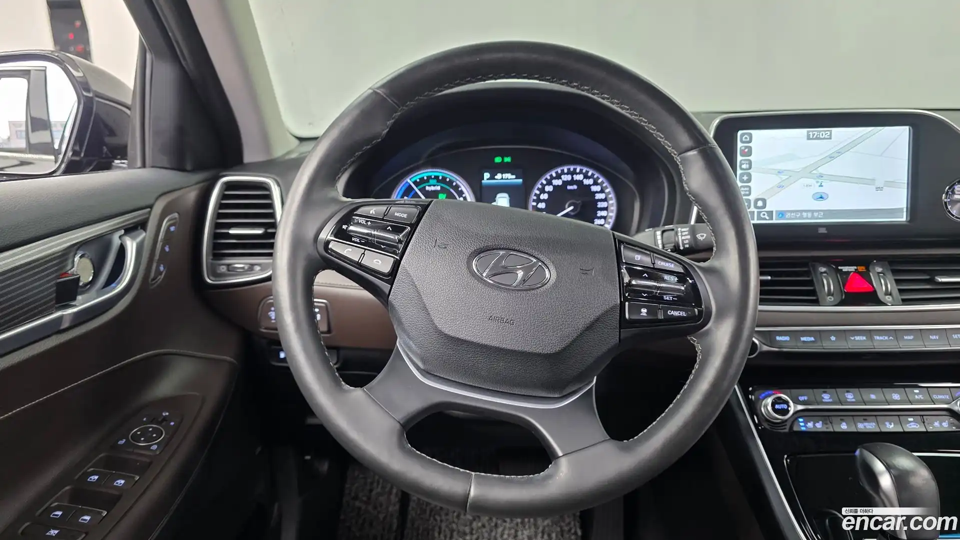 Grandeur Hyundai 2018.6-OPTION-016