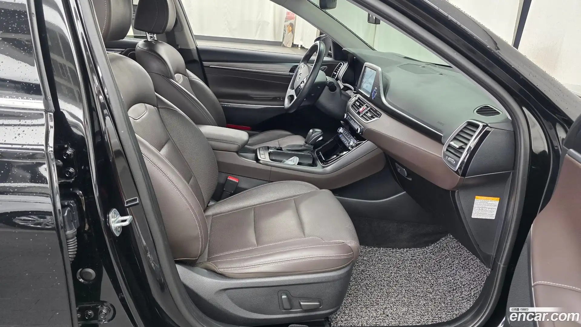 Grandeur Hyundai 2018.6-INNER-036