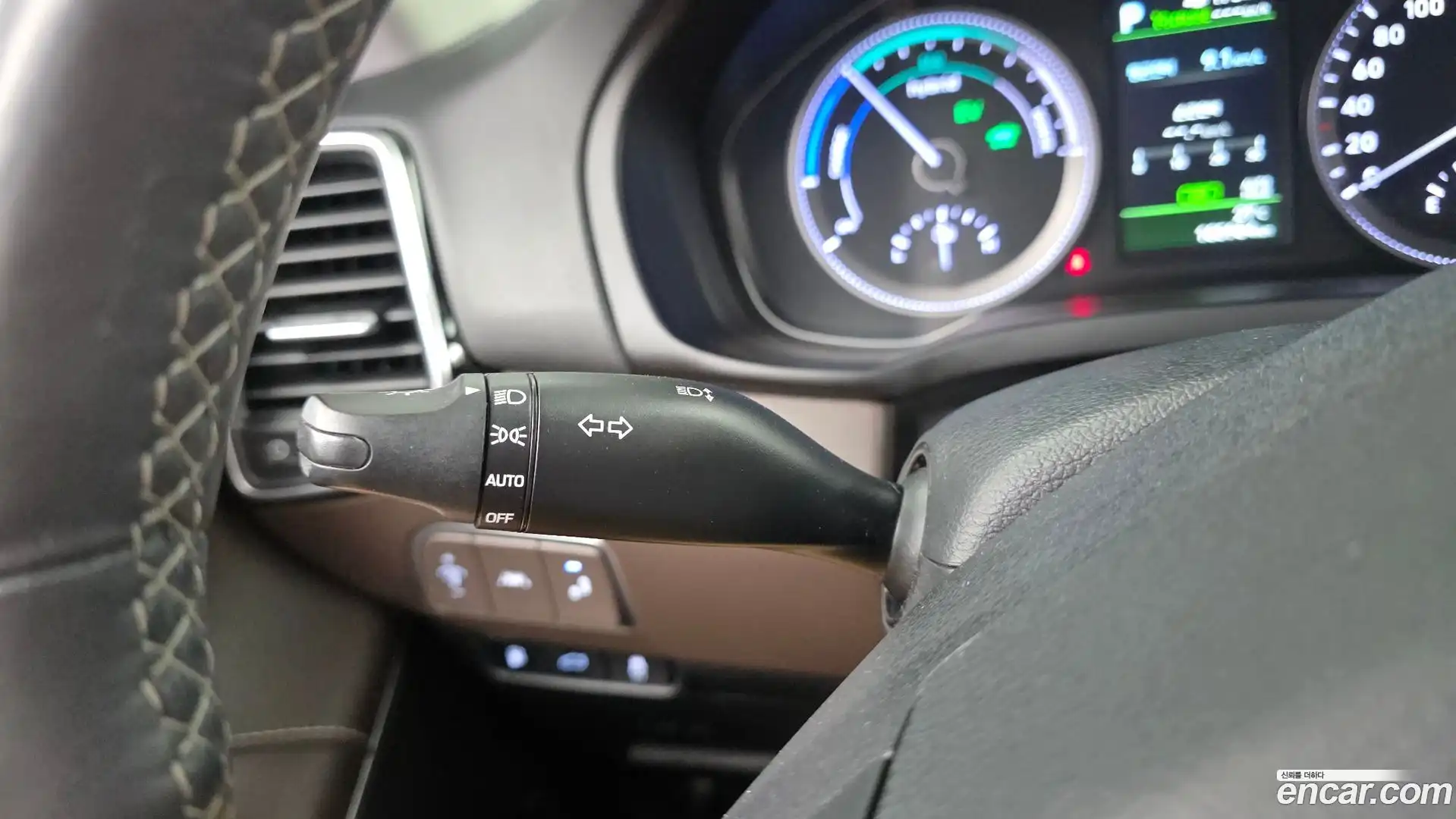 Grandeur Hyundai 2018.6-OPTION-041