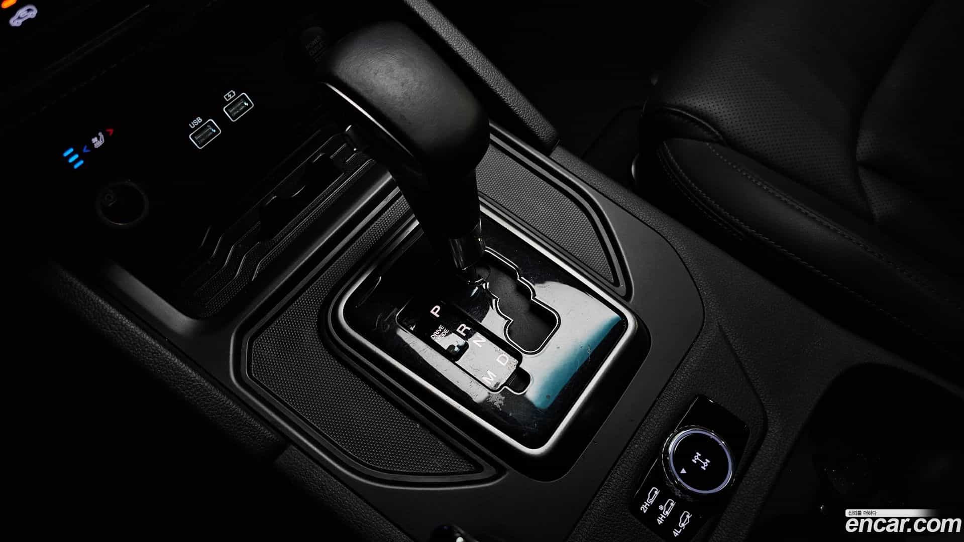 Rexton KG Mobility 2022.5-INNER-009